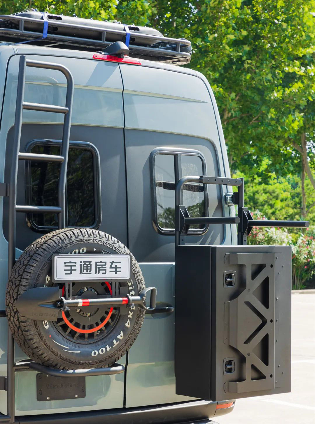 宇通全地形越野房车，3.0T动力配全时四驱，带独立航空座椅喜欢吗