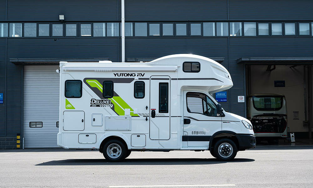 实拍宇通C533双拓展房车，将豪华与实用性完美融合！