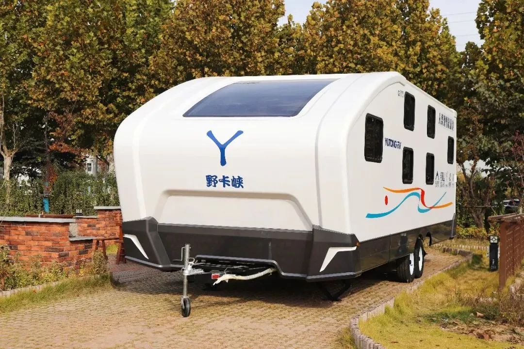 宇通房车匠心打造T536星空研学版拖挂房车，重新定义旅居新方式！