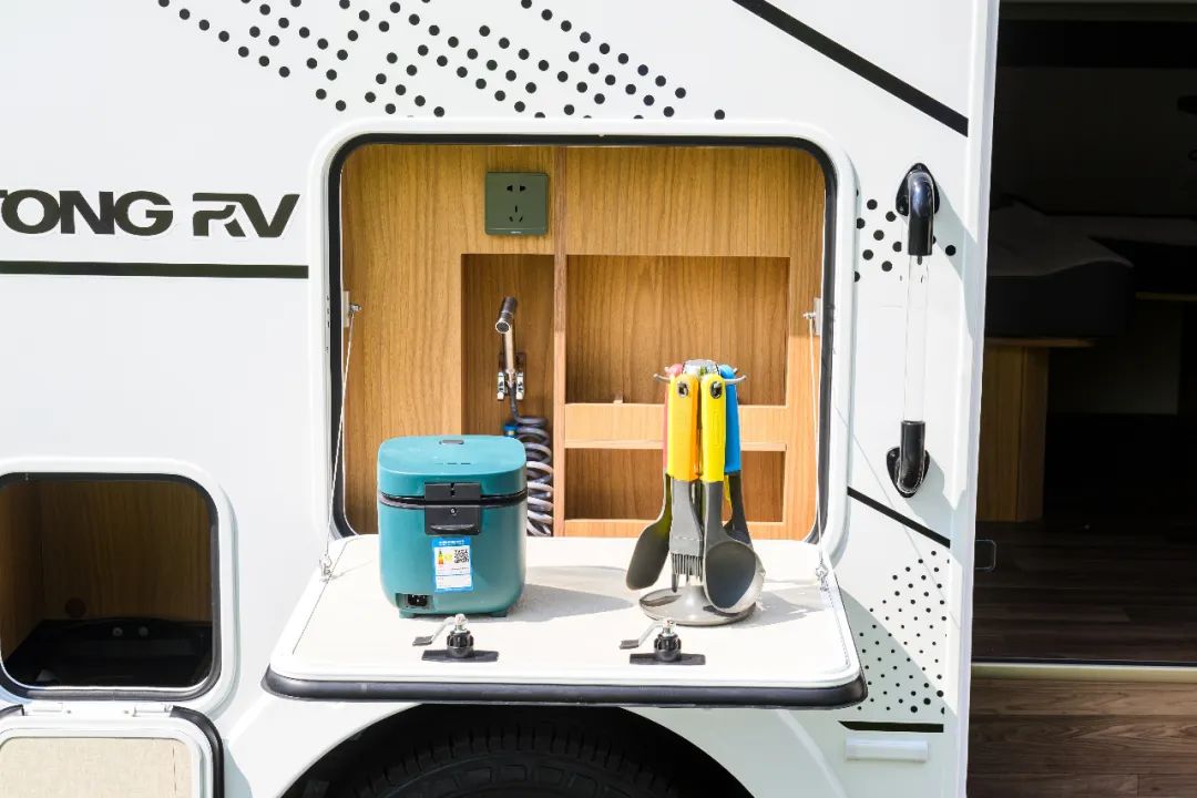 宇通房车C533豪华版T型房车，助你享受品质房车生活