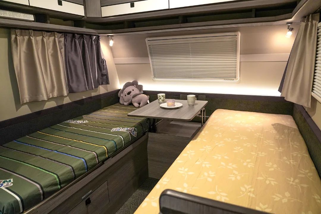 健康环保房车，旅行更安心，T310升级版拖挂后横床/双单床布局