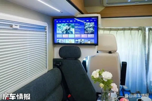 适合4口之家的宇通房车，高度不到2.9米做工出色，还能选航空座椅