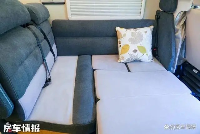 适合4口之家的宇通房车，高度不到2.9米做工出色，还能选航空座椅