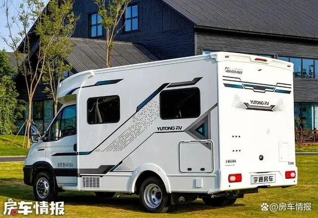 适合4口之家的宇通房车，高度不到2.9米做工出色，还能选航空座椅