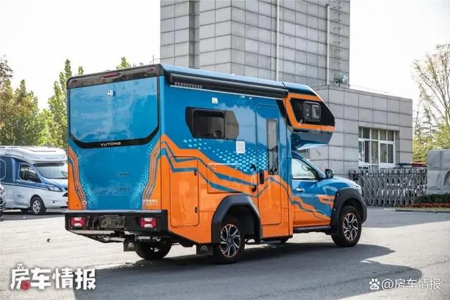 宇通新款皮卡房车来啦！2.3T柴油机+8AT四驱带后锁，越野旅行兼得