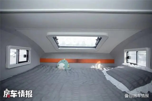 宇通新款皮卡房车来啦！2.3T柴油机+8AT四驱带后锁，越野旅行兼得