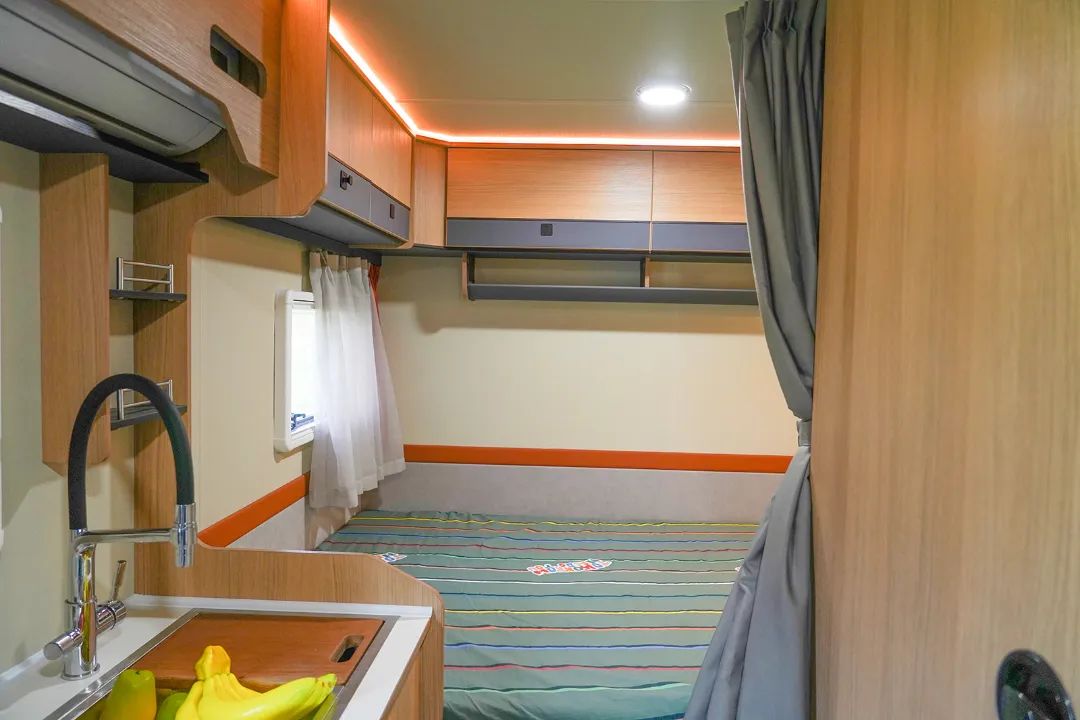 宇通t310公路版拖挂房车后横床布局——随心出发,自由而行_资讯中心