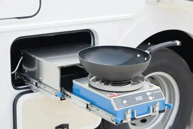 宇通发布新款房车，材料升级号称环保天花板，母婴长期住着也放心